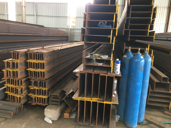 鋼結(jié)構(gòu)廠(chǎng)房施工設(shè)備