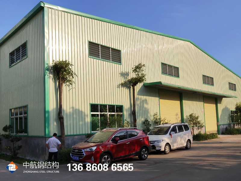 單層鋼結構工業(yè)廠房案例