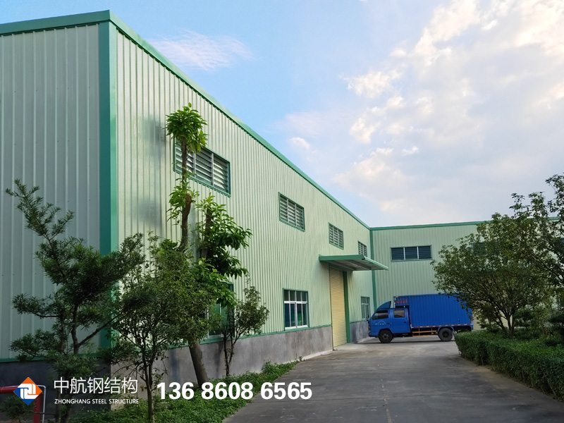 單層鋼結構工業(yè)廠房案例